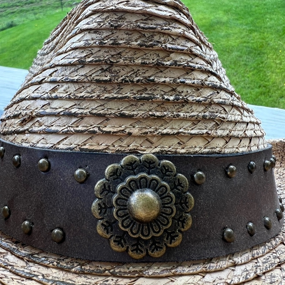 Brown Straw Cowboy Hat with Black Band - Picture 5 of 11
